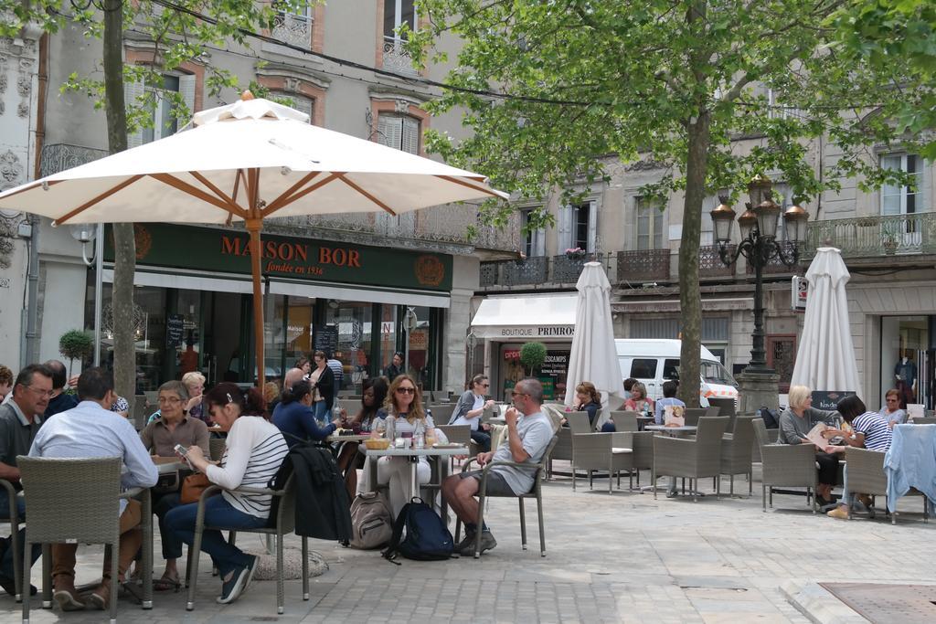 Apartment Penthouse Overlooking Place Carnot *