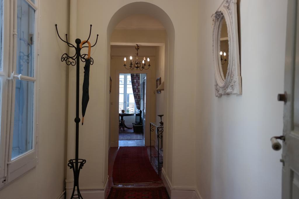 Apartment Penthouse Overlooking Place Carnot