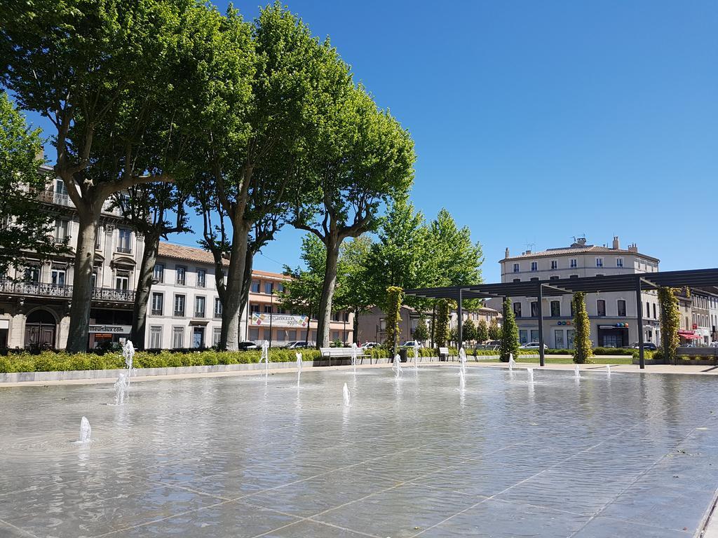 Penthouse Overlooking Place Carnot Apartment *